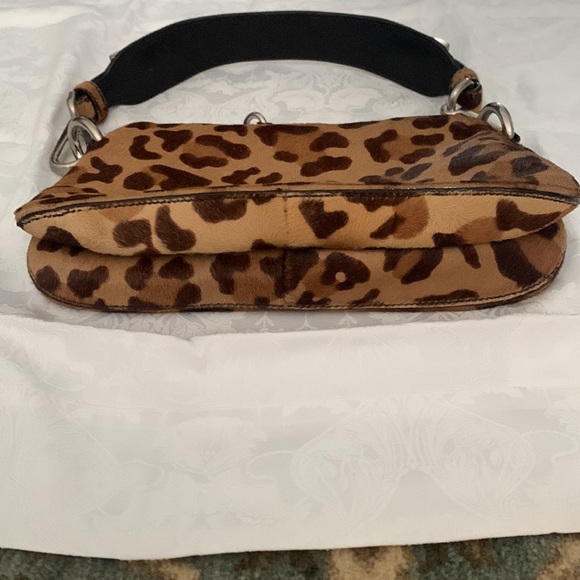 Prada bag - Picture 4 of 8